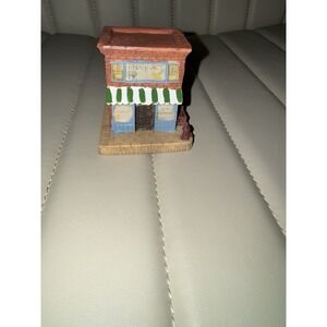 Liberty Falls The Americana Collection Greller's Pharmacy AH27 Miniature Village